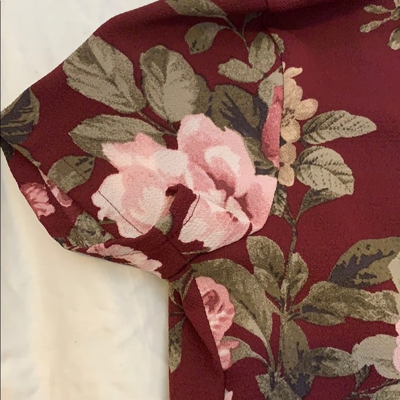 🤪 3 for $25 Francesca’s Floral Dress Maroon - Picture 4 of 6
